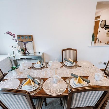 Smithfield Square Nest Entire Apt 더블린 외부 사진
