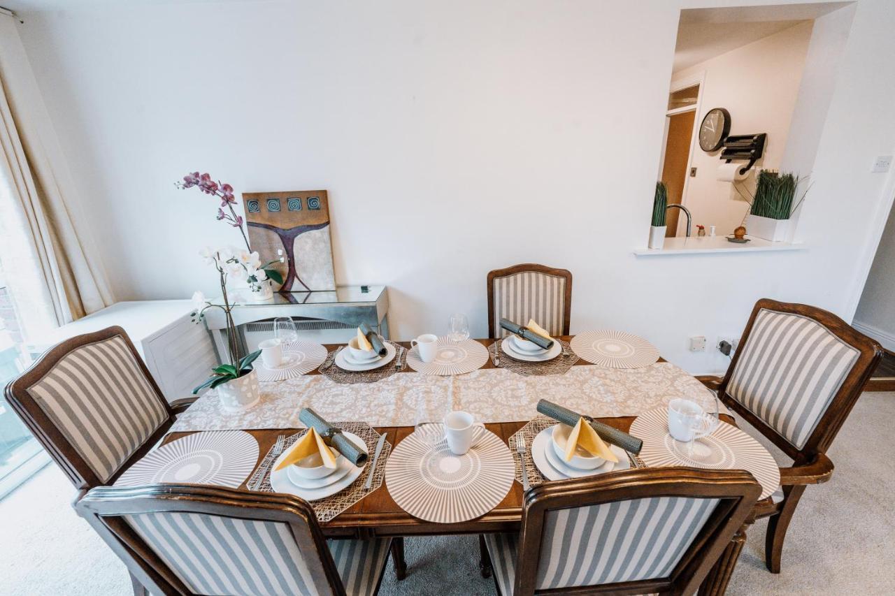 Smithfield Square Nest Entire Apt 더블린 외부 사진