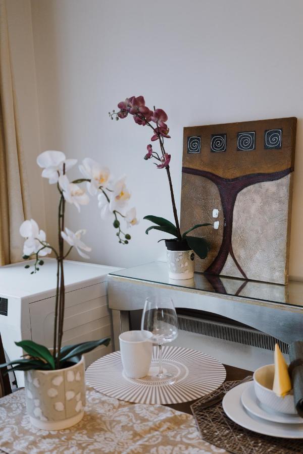 Smithfield Square Nest Entire Apt 더블린 외부 사진