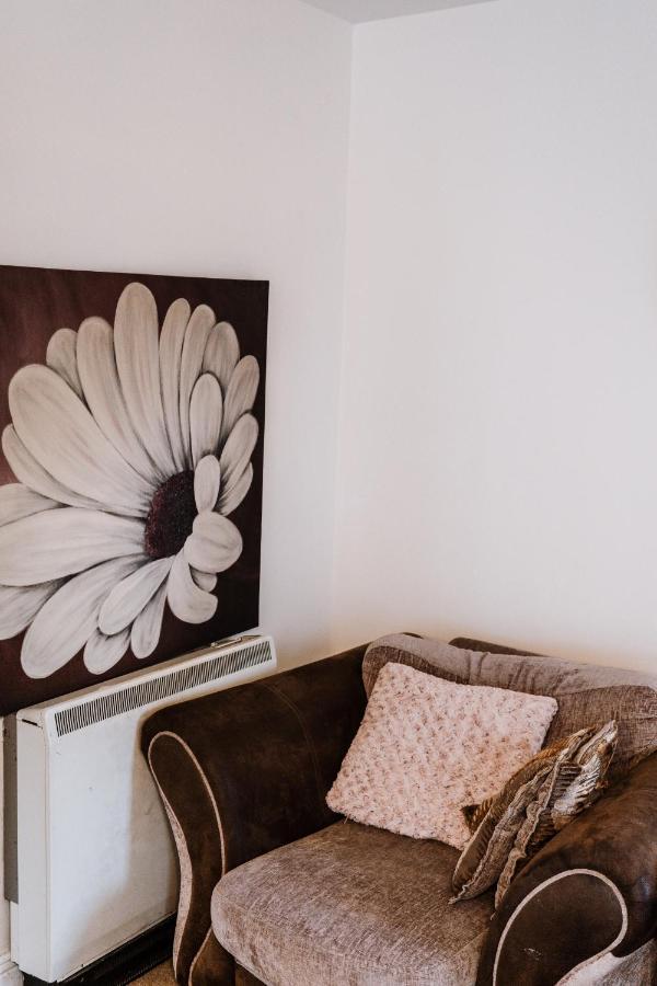 Smithfield Square Nest Entire Apt 더블린 외부 사진